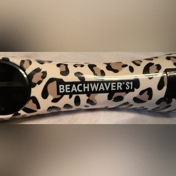 Beachwaver S1 Leopard Print Curling Iron - Picture 4 of 5